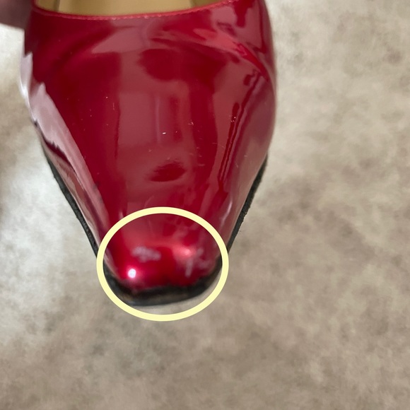 👠Stuart Weitzman Cherry Red Patent Pumps👠 - Picture 8 of 12